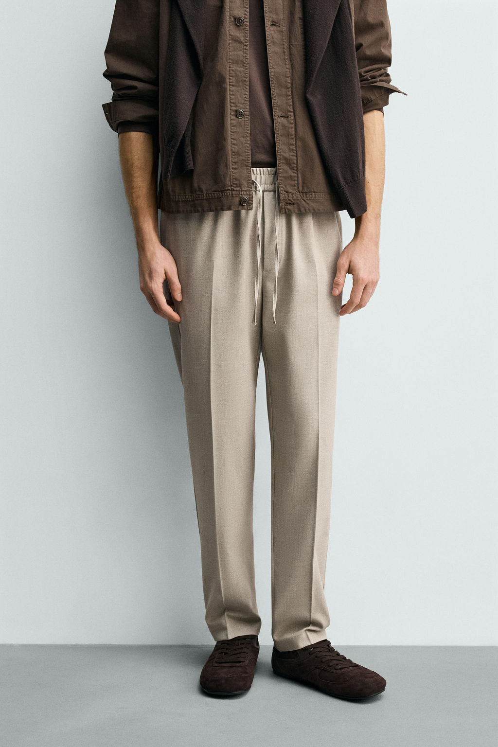 PANTAL?N CINTURA JOGGER CONFORT / Beige vigor?