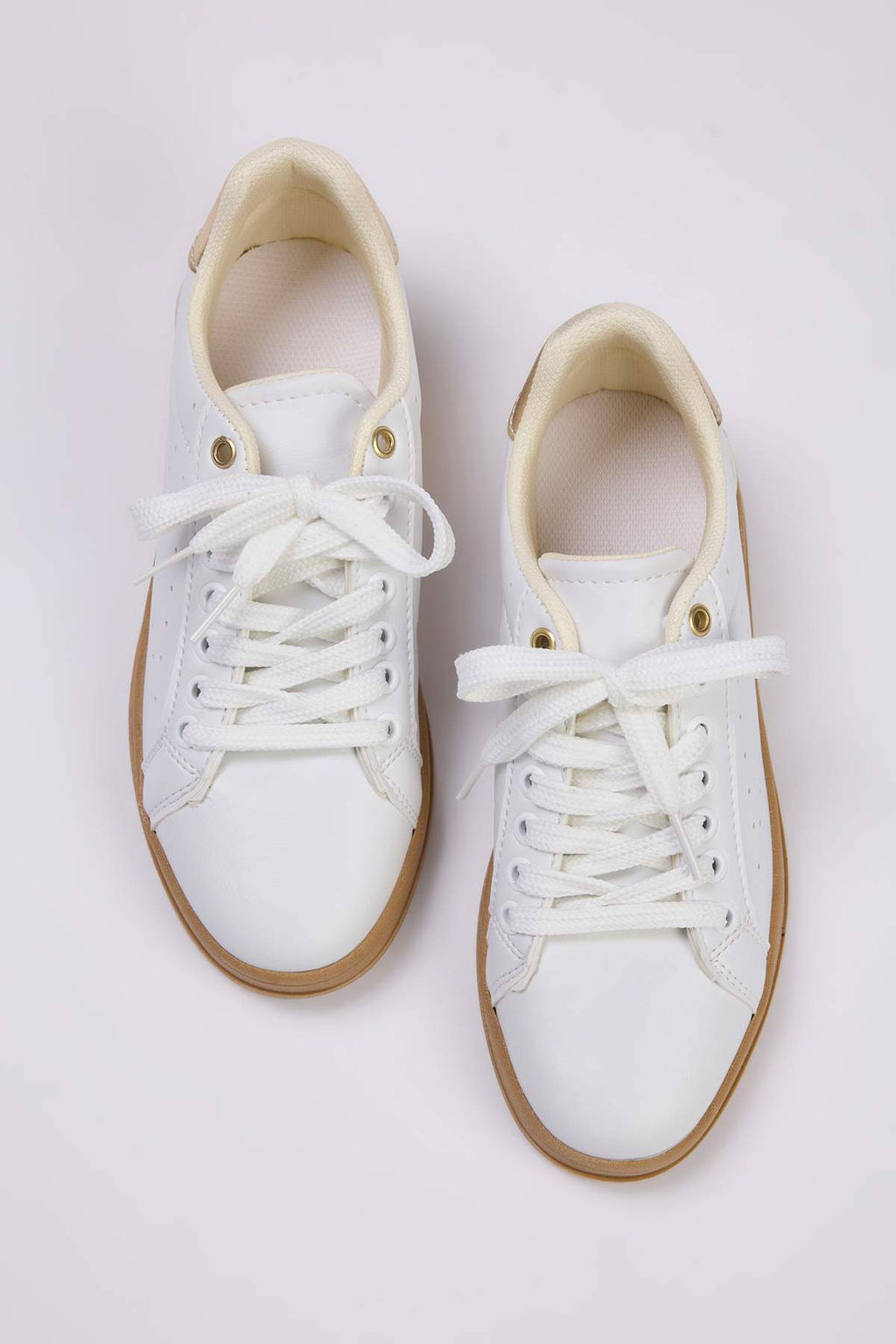 Beyaz Metalik Gold Retro Mikro Delik Desenli Bagc?kl? Kad?n Spor Ayakkab? TAKAW26SN00014 - Trendyolmilla фото 6