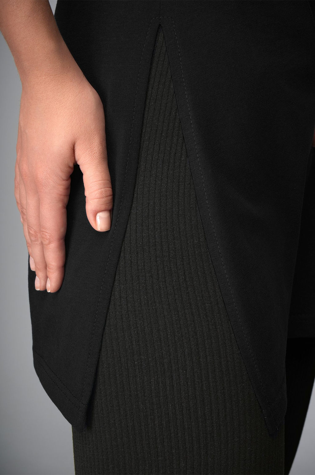 Женская футболка-туника с разрезами по бокам Happyfox