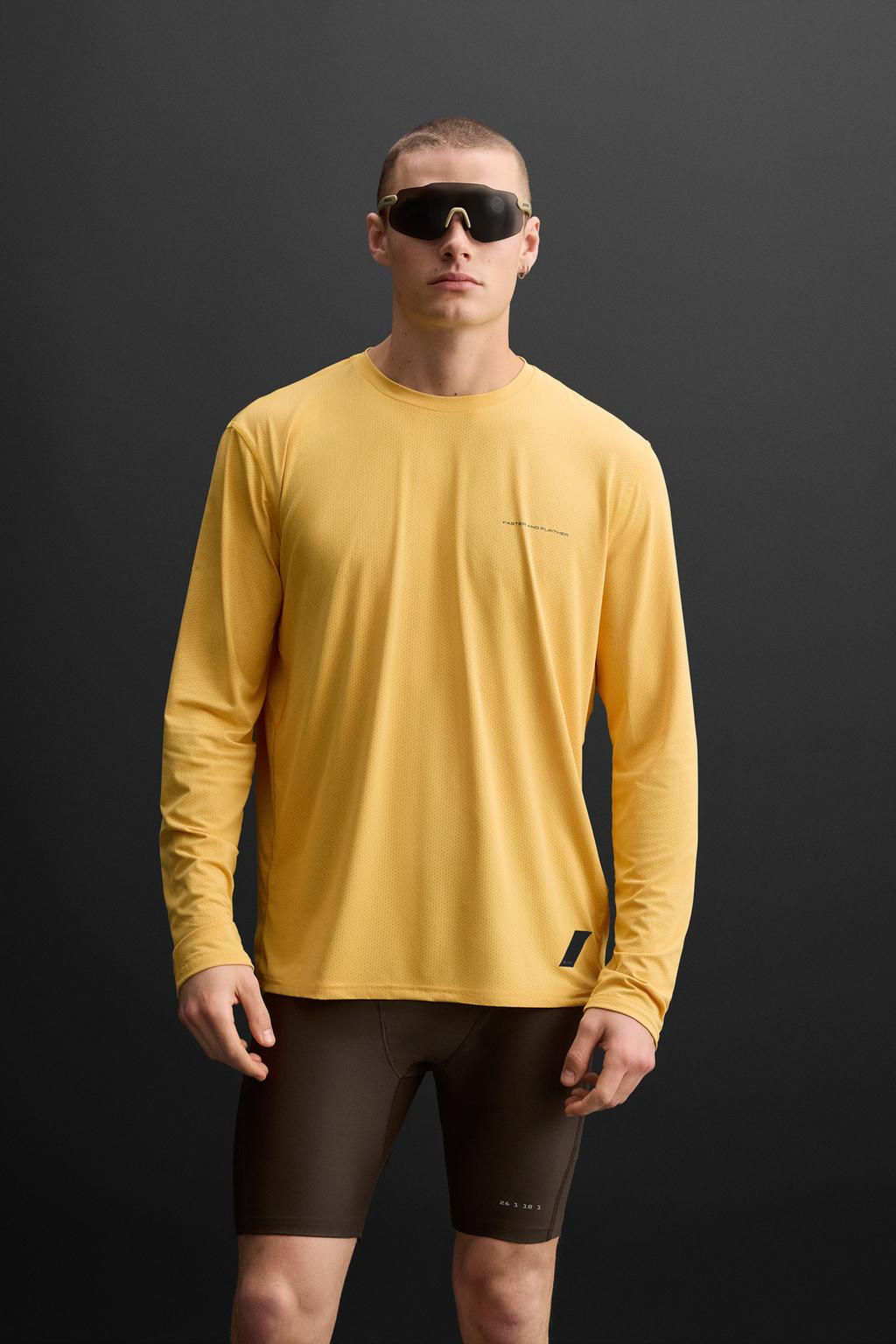 PERFORATED TRAINING T-SHIRT - Zara фото 11