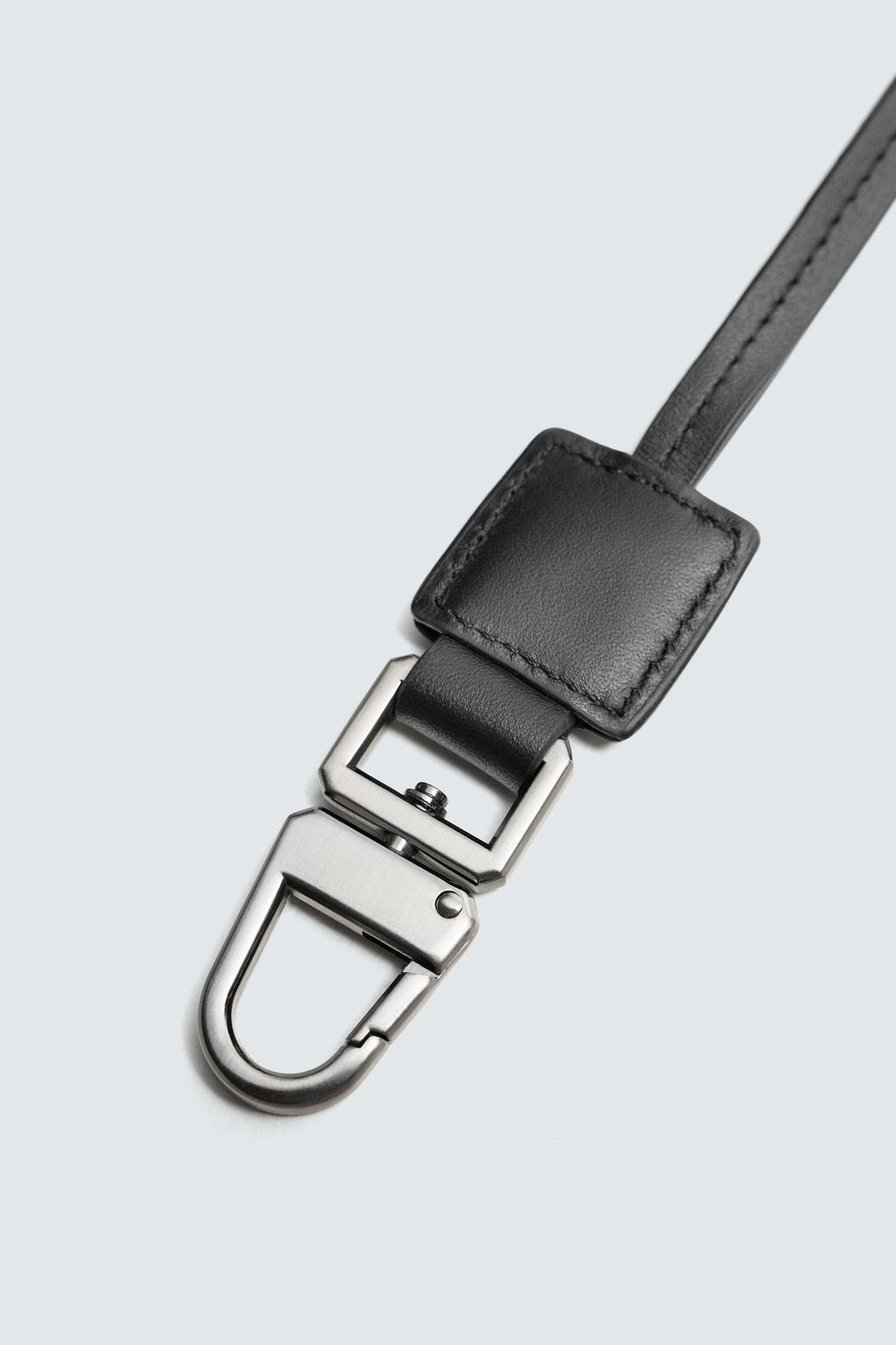LEATHER PENDANT KEYRING - Zara фото 3