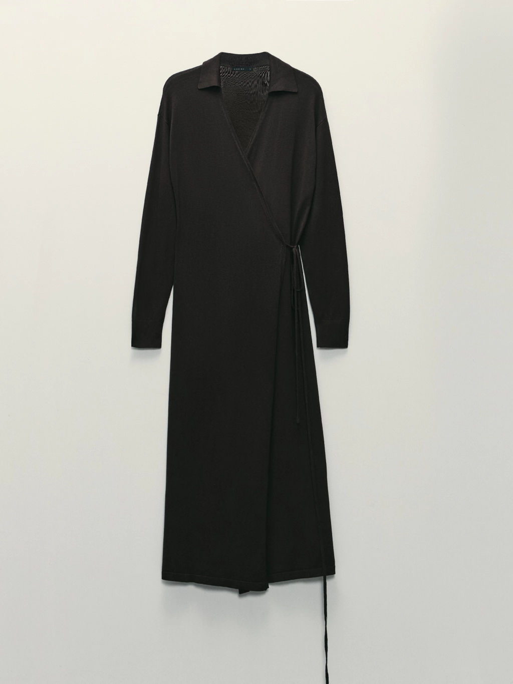 Платье миди на запах из вискозы / Zarina  фото 2