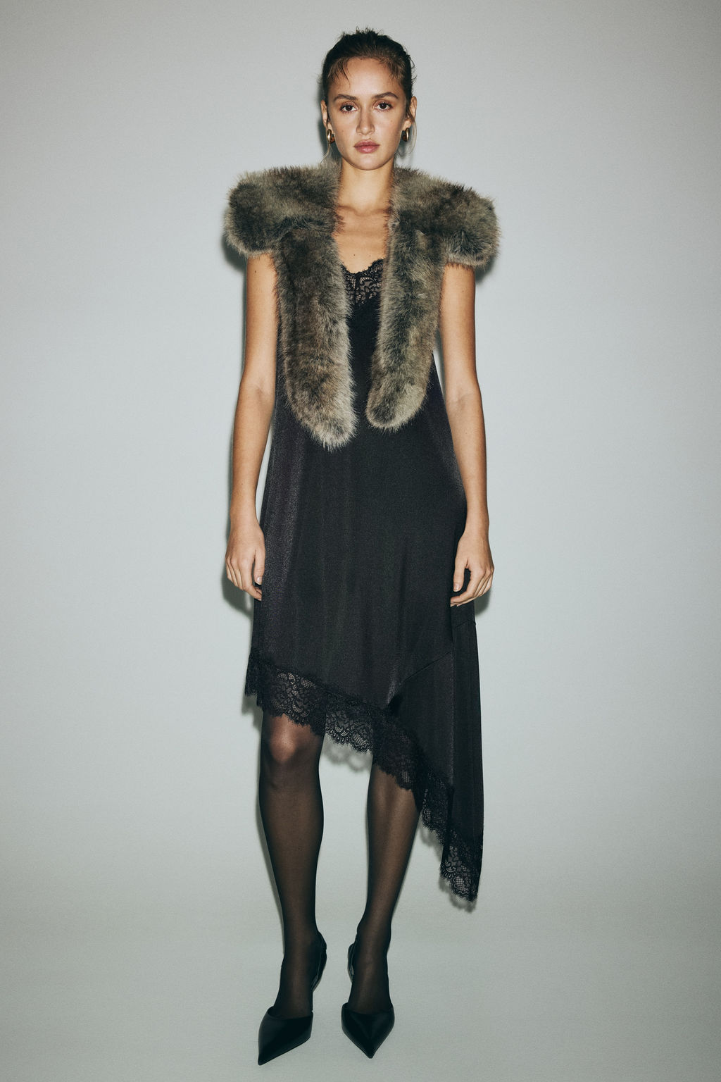 Vestido de tirantes con ribetes de encaje - H&m фото 9