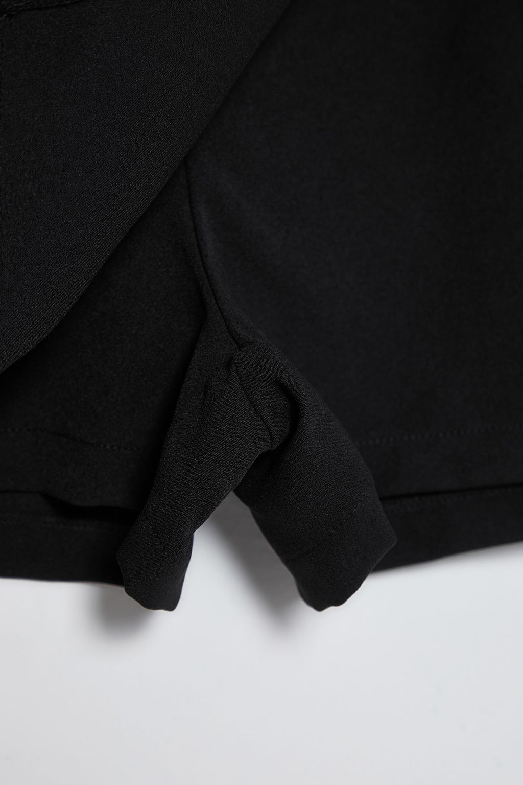 Siyah Mini Fiyonk Detayl? Dokuma Sort Etek TWOSS25SR00011 - Trendyolmilla фото 9