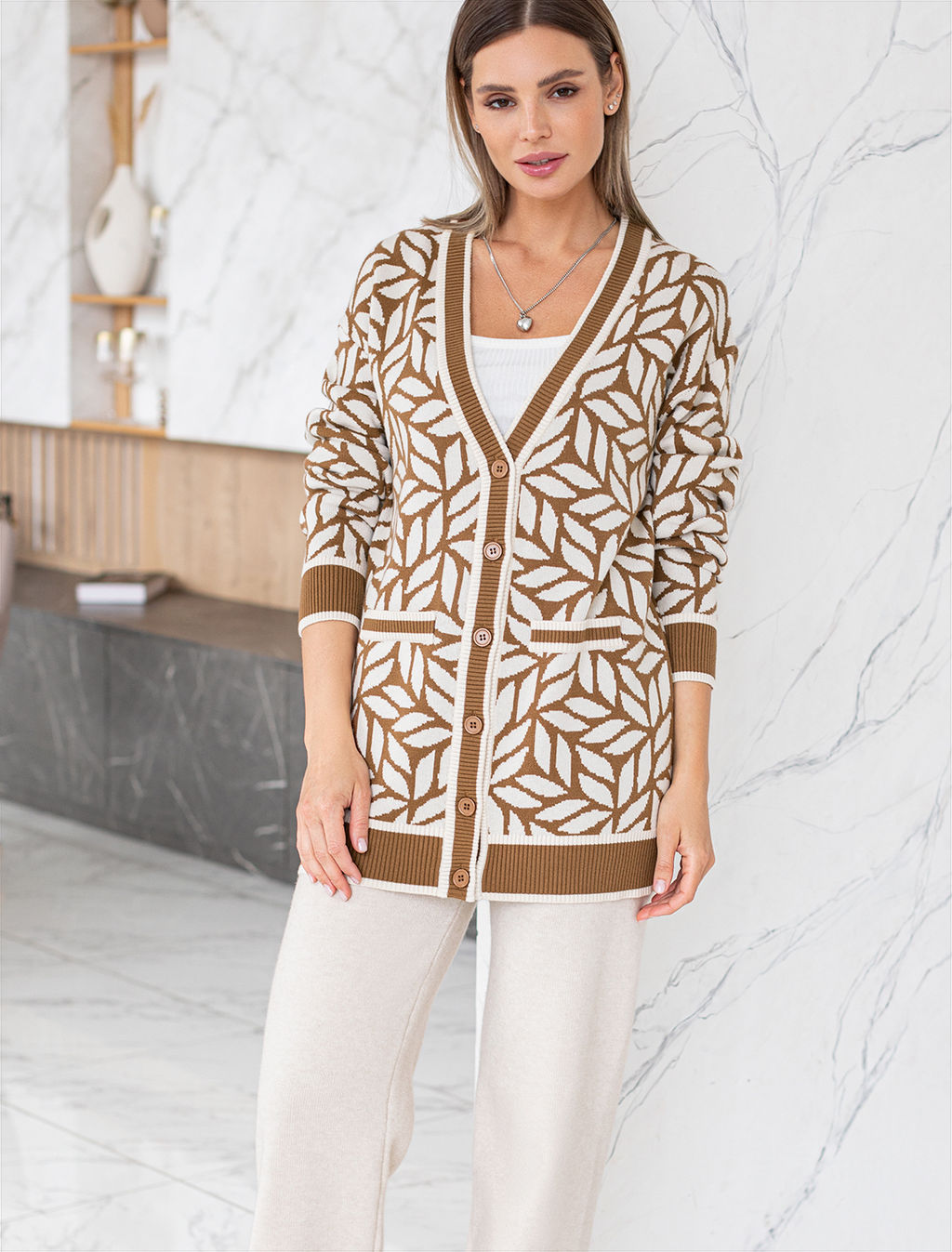 Кардиган Vilatte D31.130 из вискозы с кашемиром карамельно-бежевый  фото 4