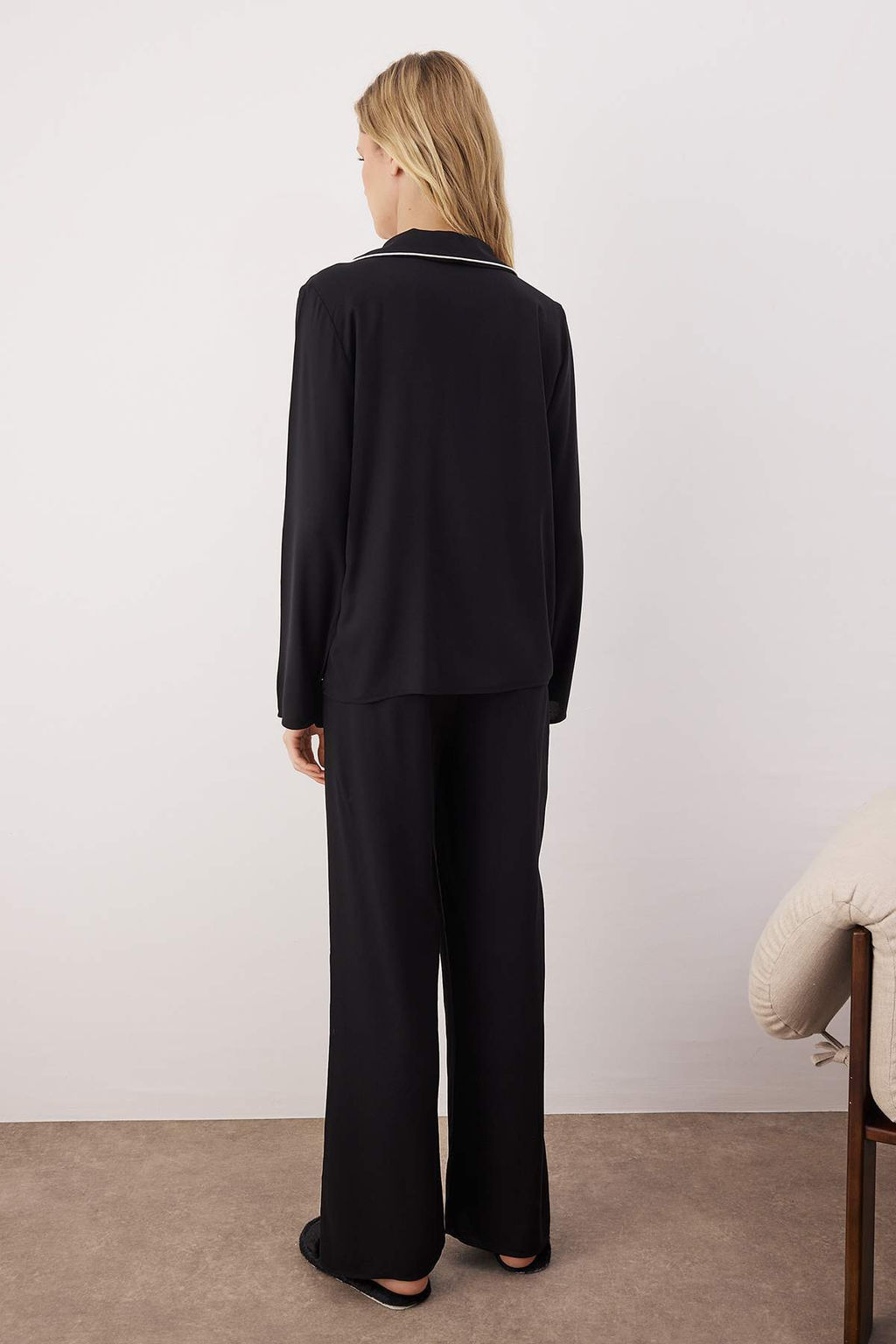 Trendyolmilla Ekru Kurdele/Fiyonk ve Biye Detayl? Viskon Dokuma Pijama Tak?m? THMAW25PT00032  фото 19