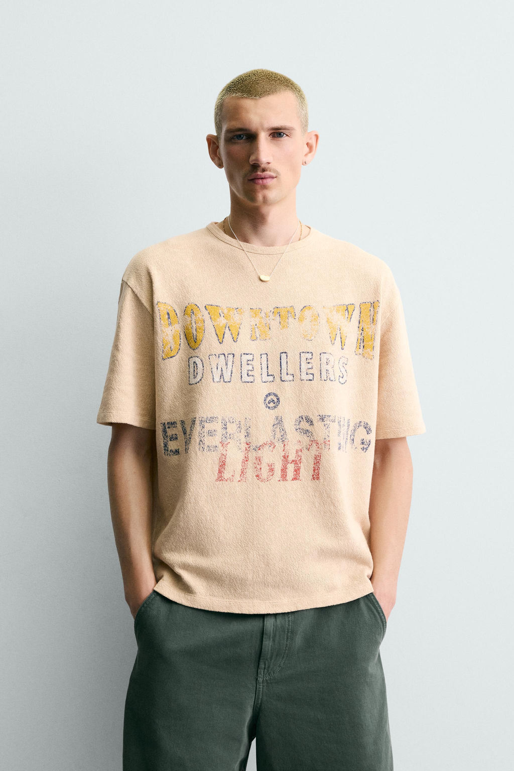 CAMISETA PUNTO ESTAMPADO LAVADO / Arena