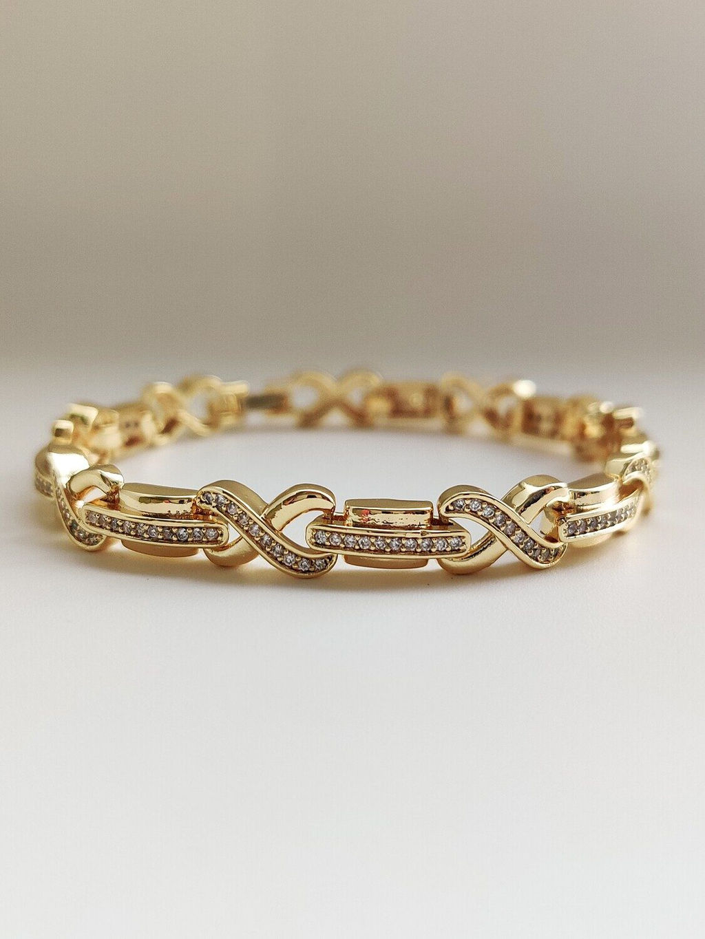 Браслет с цирконами