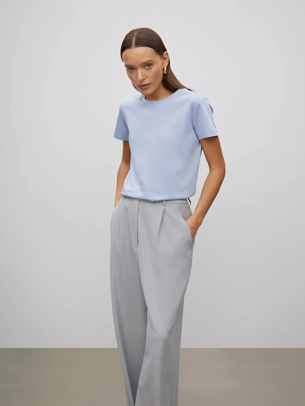 EMKA // Базовая футболка из мягкого хлопка  фото 4