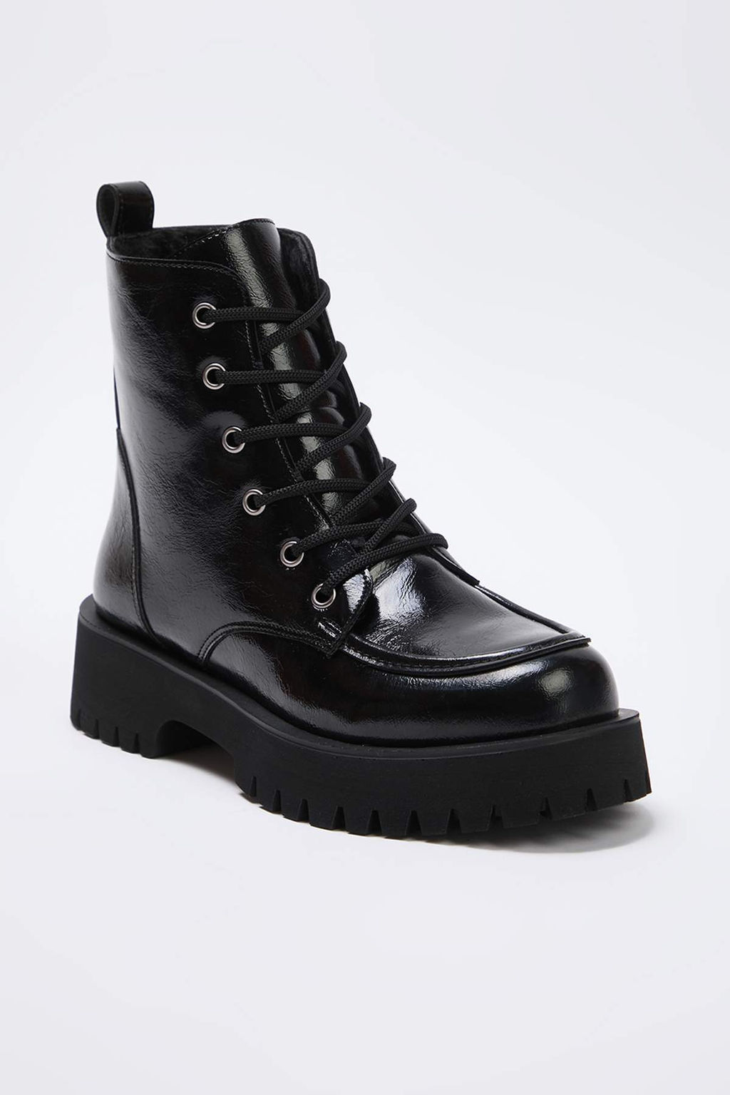 Siyah Kal?n Duz Taban Bagc?kl? Kad?n Postal Bot TAKAW26BO00117 - Trendyolmilla фото 4