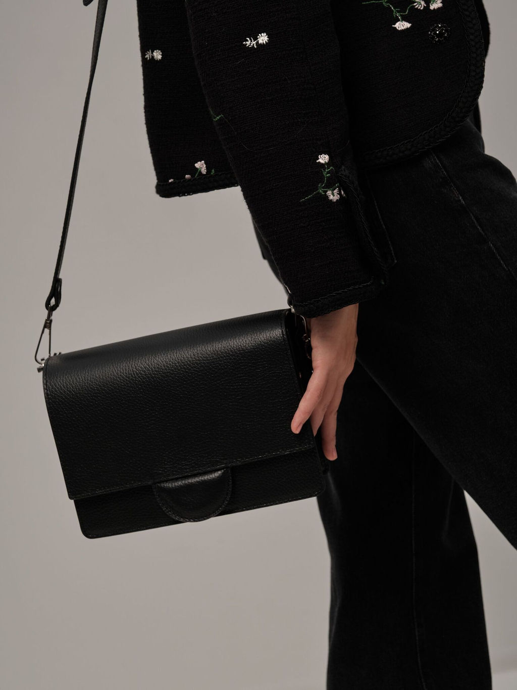 Сумка через плечо Deboro 30574 черная