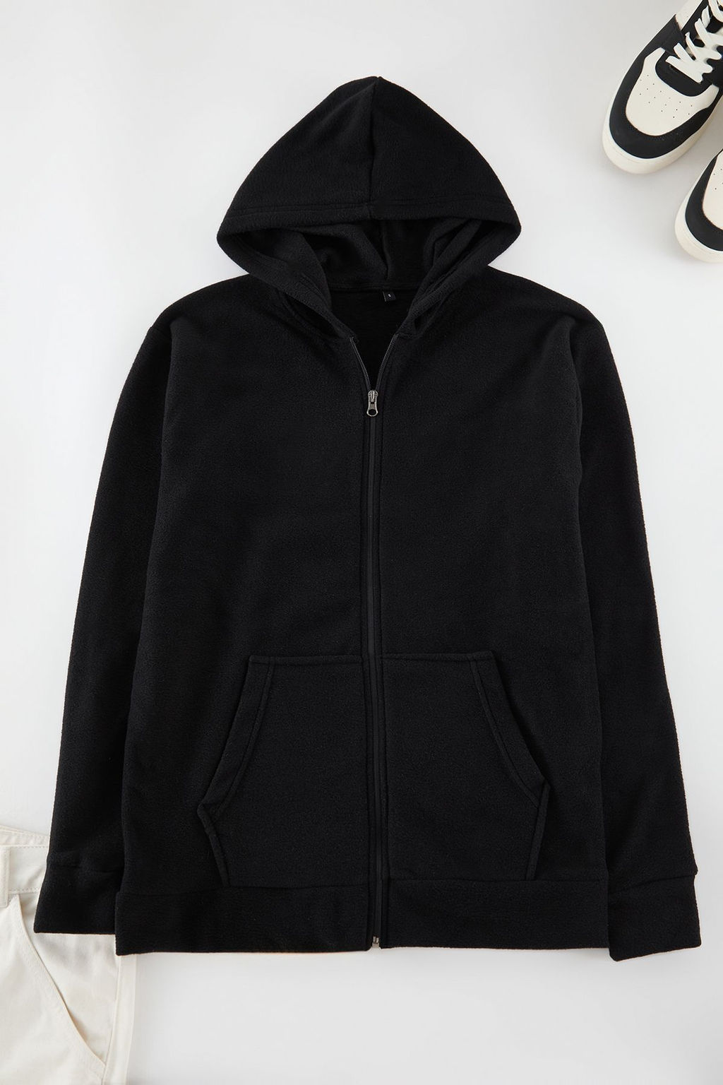 TRENDYOL MAN Siyah Regular/Normal Kesim Basic Fermuarl? S?cak Tutan Polar H?rka/Sweatshirt TMNAW25SW00183