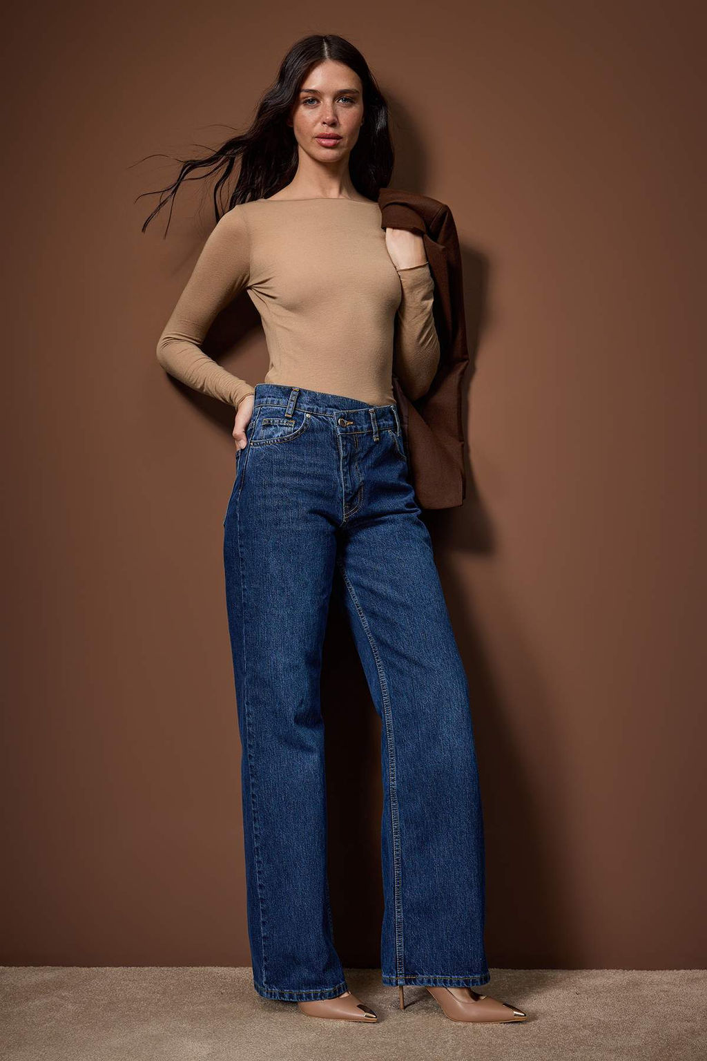 Mavi Yuksek Bel Asimetrik Kapama Bel Detayl? Wide Leg Jeans TWOAW26JE00290 - Trendyolmilla фото 2