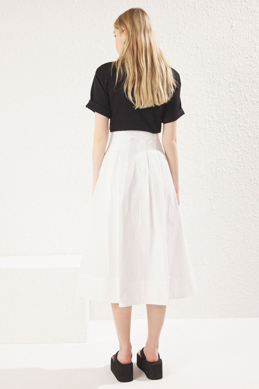 TRENDYOLMILLA Beyaz Dugme Detayl? Cepleri Brodeli Nak?sl? Pamuklu Maxi Boy Dokuma Etek TWOSS25ET00127 фото 5