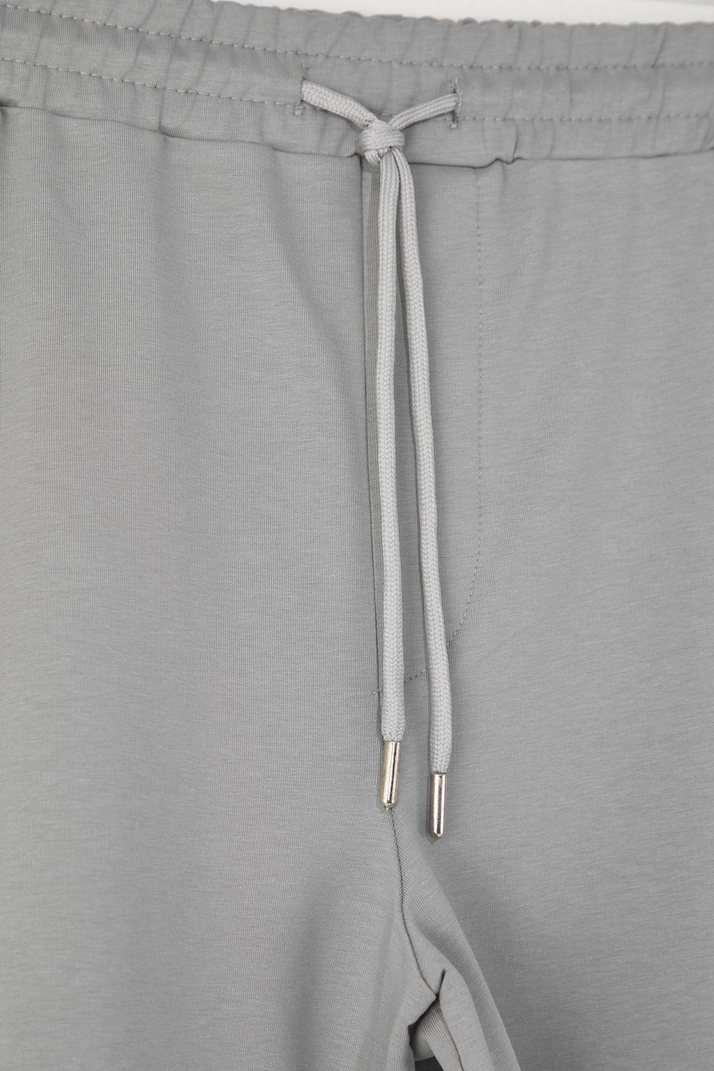 TRENDYOL MAN Buyuk Beden Gri Oversize/Genis Kesim Gizli Kordon Lastik Bel Kargo Cep Etiketli Sort TMNSS25AP00005 - Trendyolmilla фото 4