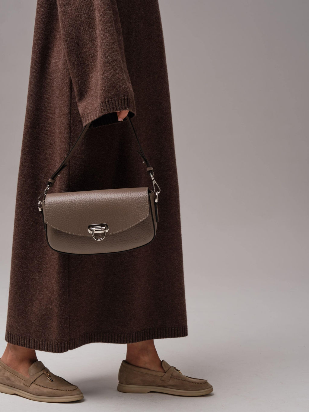 Кожаная сумка Azaro 31049 тауп соло