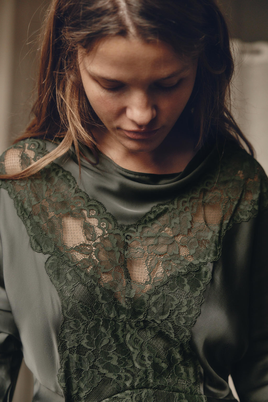 BATWING LACE SATIN DRESS - Zara фото 2