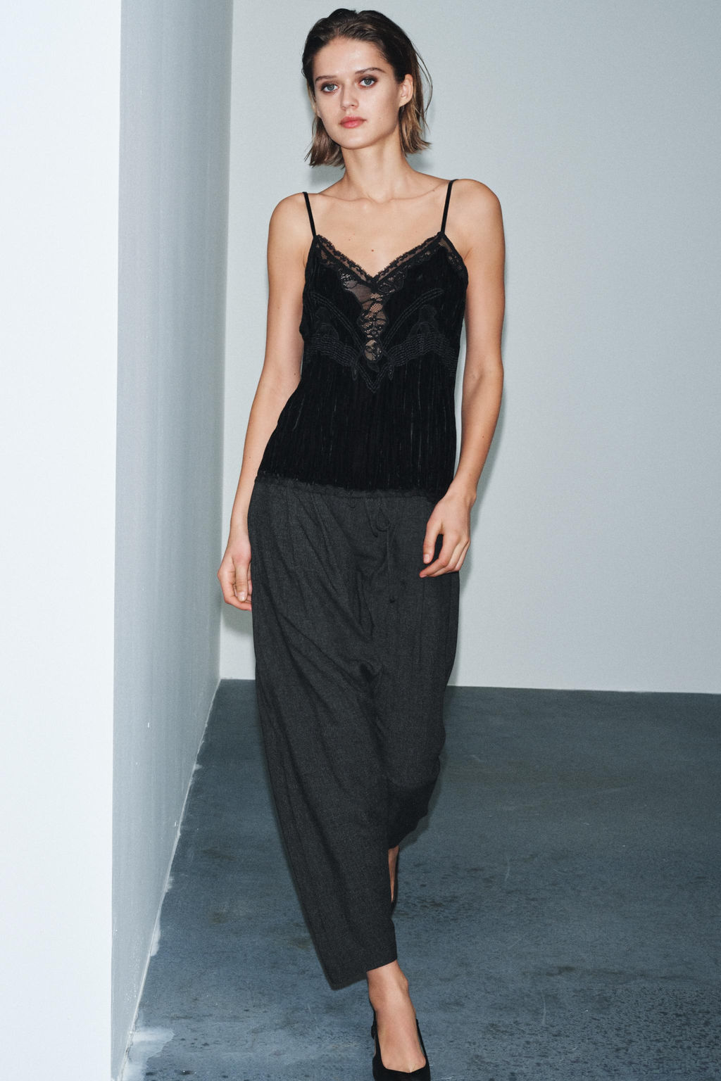 VELVET LACE TOP ZW COLLECTION - Zara фото 6