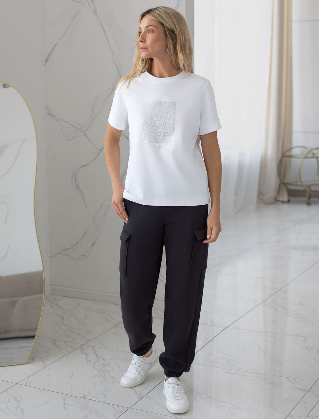 D49.110 Футболка женская белый_light shine