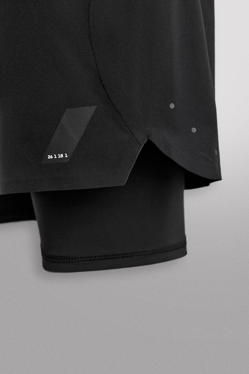 PANTALONES CORTOS ENTRENAMIENTO 2 EN 1 B?SICOS / Negro