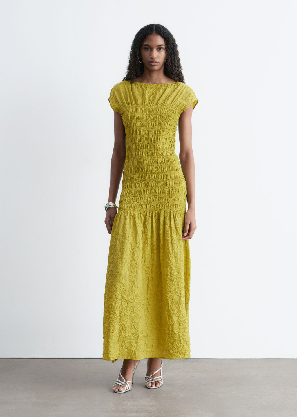 Maxivestido fruncido con nido de abeja - H&m фото 5