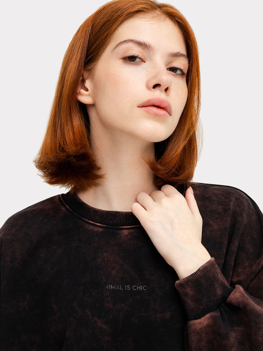 Джемпер женский в черном цвете с оригинальным принтом черная варка +печать 302743 - Mark formelle фото 6