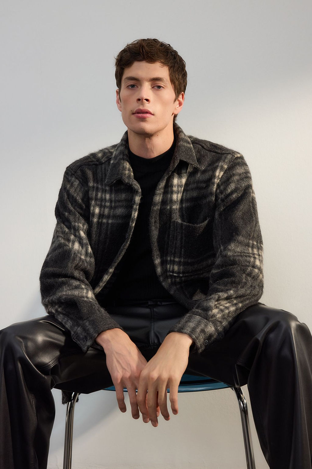 TRENDYOL MAN Siyah Oversize Fit K?sl?k Kareli Oduncu Gomlek Ceket TMNAW25GO00025 - Trendyolmilla фото 2