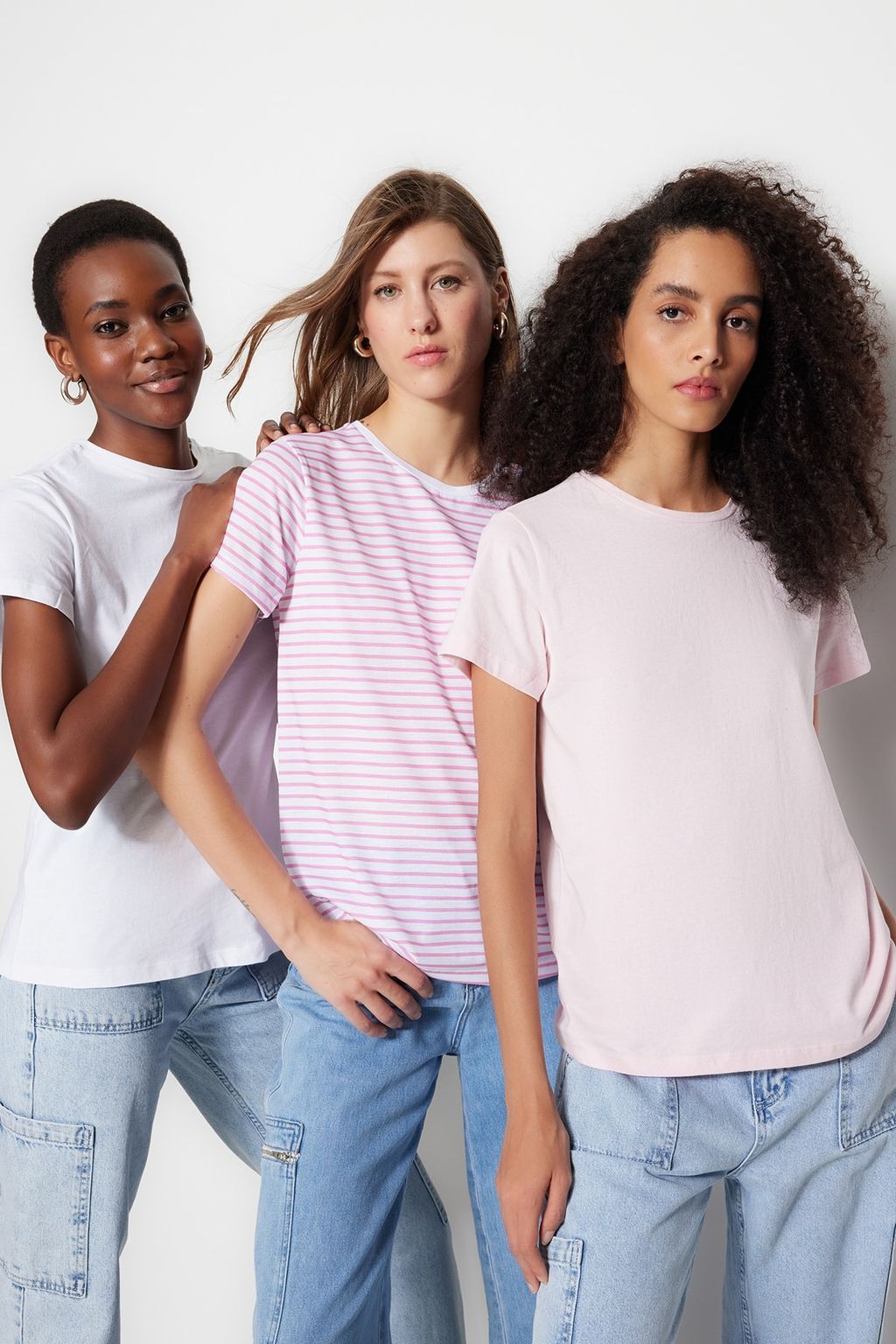 TRENDYOLMILLA Kahverengi-Bej-Haki Cizgili 3lu Paket Basic Bisiklet Yaka Orme T-Shirt TWOSS20TS0146 фото 26