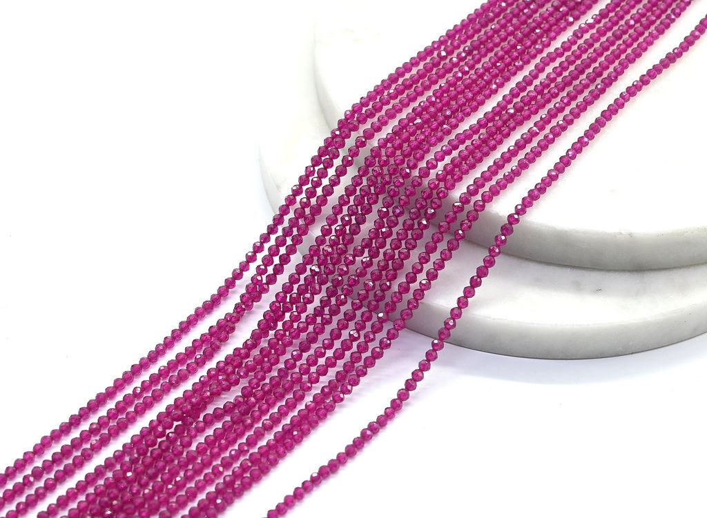 Бусины из рубина шарик гр.2мм, 38см, 175 бусин Радуга камня