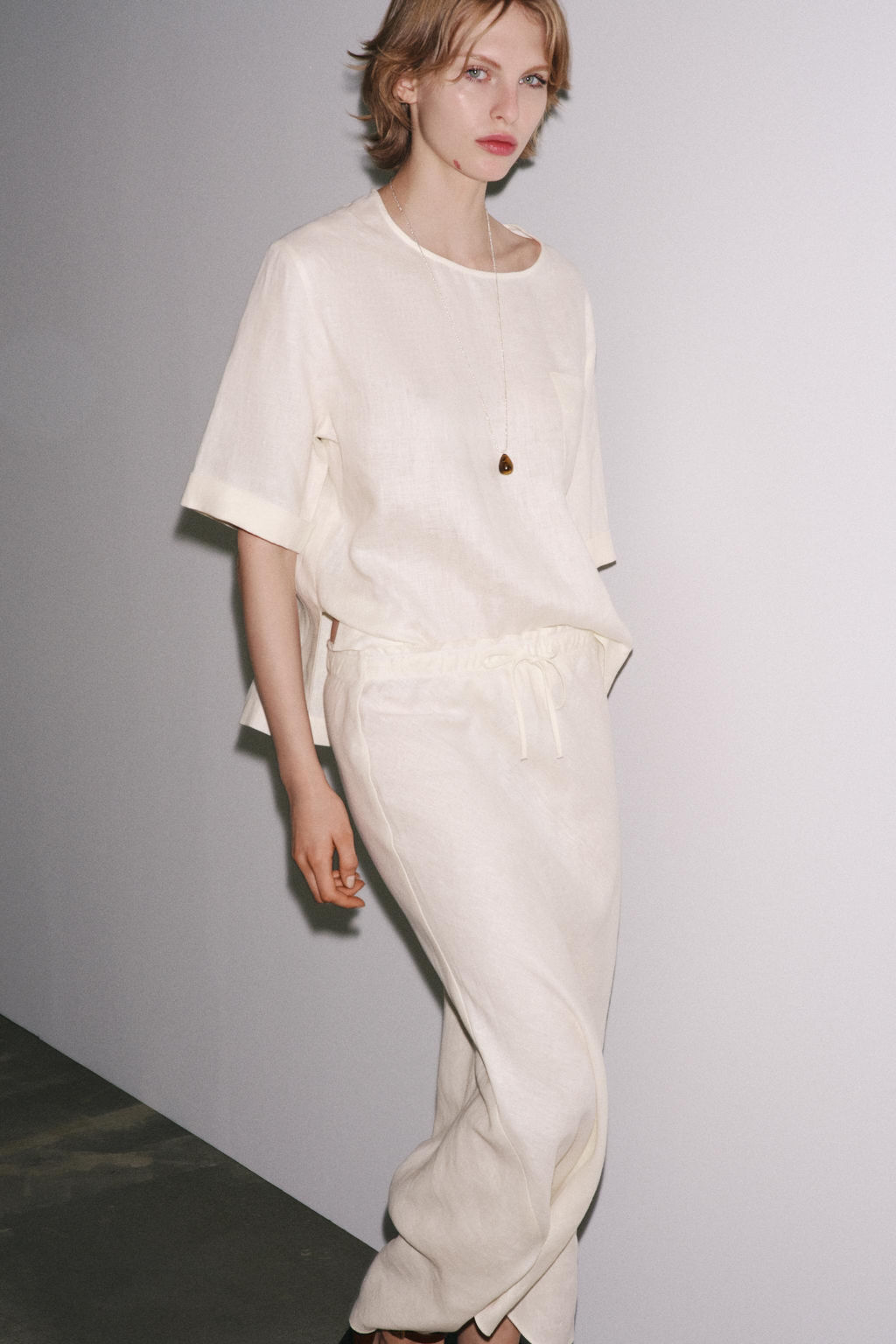 ZW COLLECTION LINEN SHORT SLEEVE TOP - Zara фото 2