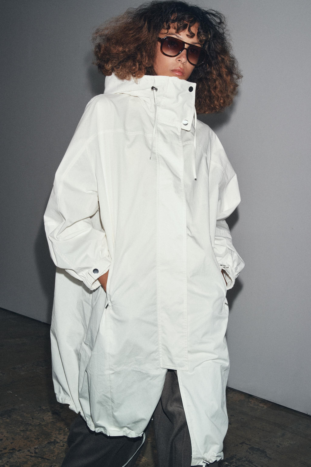OVERSIZE MULTI-POSITION HOODED PARKA ZW COLLECTION - Zara фото 15