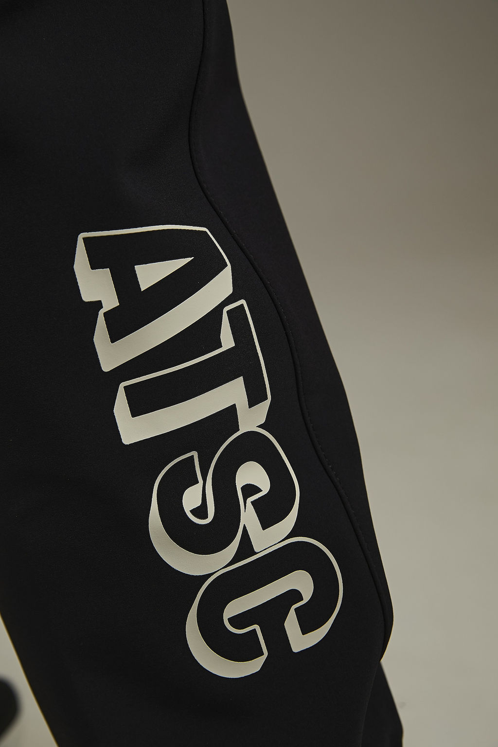 Брюки текстильные утепленные Черный Cross-training Woven Track Pants