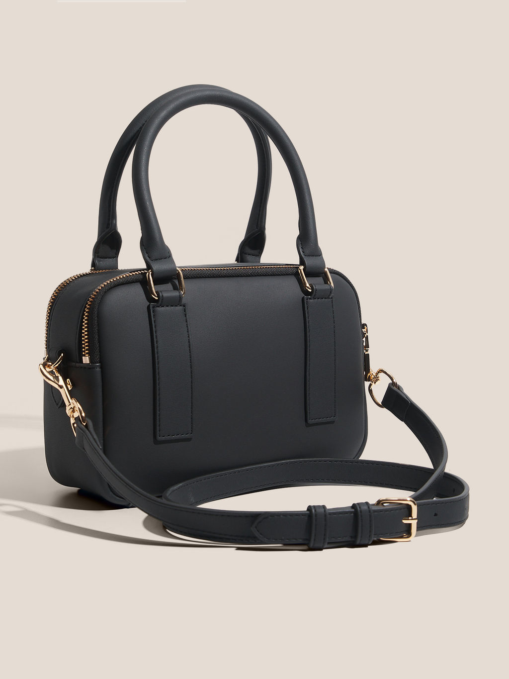 Женская сумка с ручками LOVE MOSCHINO PURE ESSENTIAL Артикул 4561265, черный  фото 3