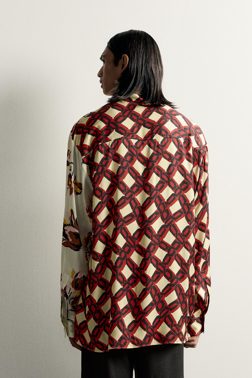 CAMISA OVERSIZE FIT ESTAMPADOS COMBINADOS LIMITED EDITION / Estampado - Zara фото 2
