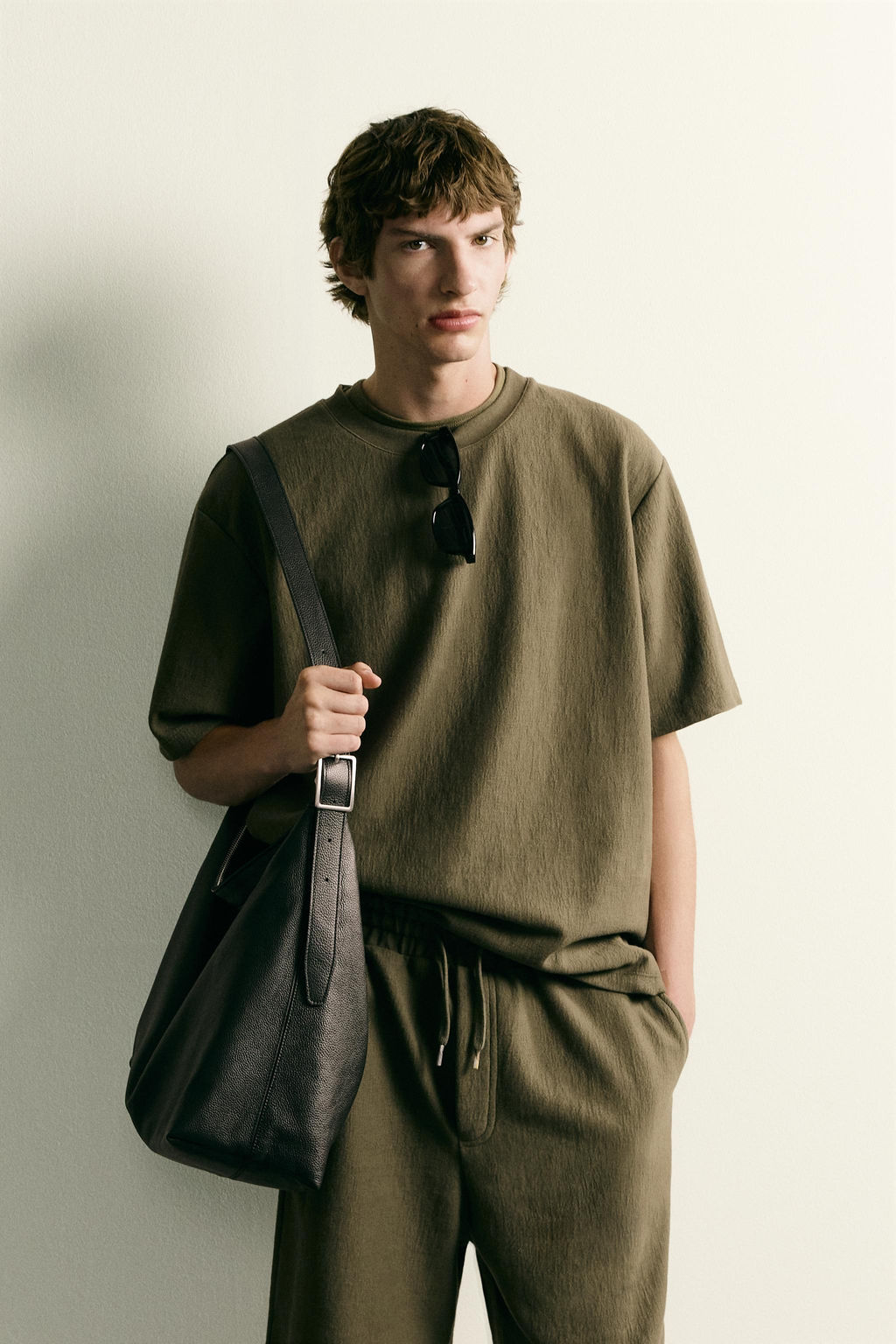 CAMISETA RELAXED FIT ESTRUCTURA / Khaki - Zara фото 2