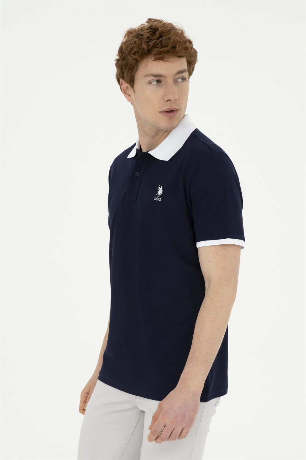 Мужская темно-синяя базовая футболка Неожиданная скидка в корзине