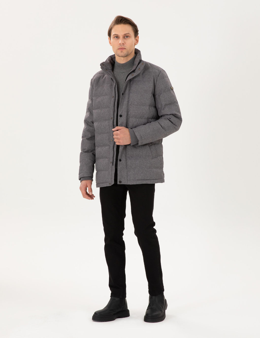 Gri Kaz T_y_ S_cak Tutan Mont