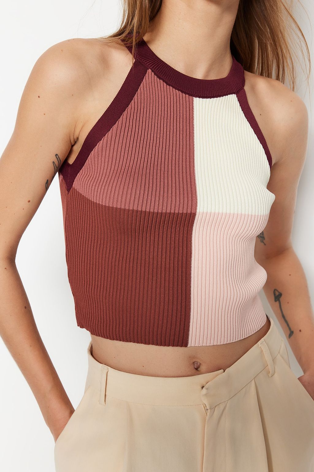 Murdum Crop Renk Bloklu Bluz TWOSS22BZ0402