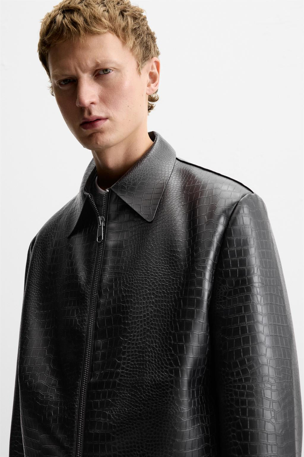 EMBOSSED LEATHER EFFECT OVERSHIRT - Zara фото 6