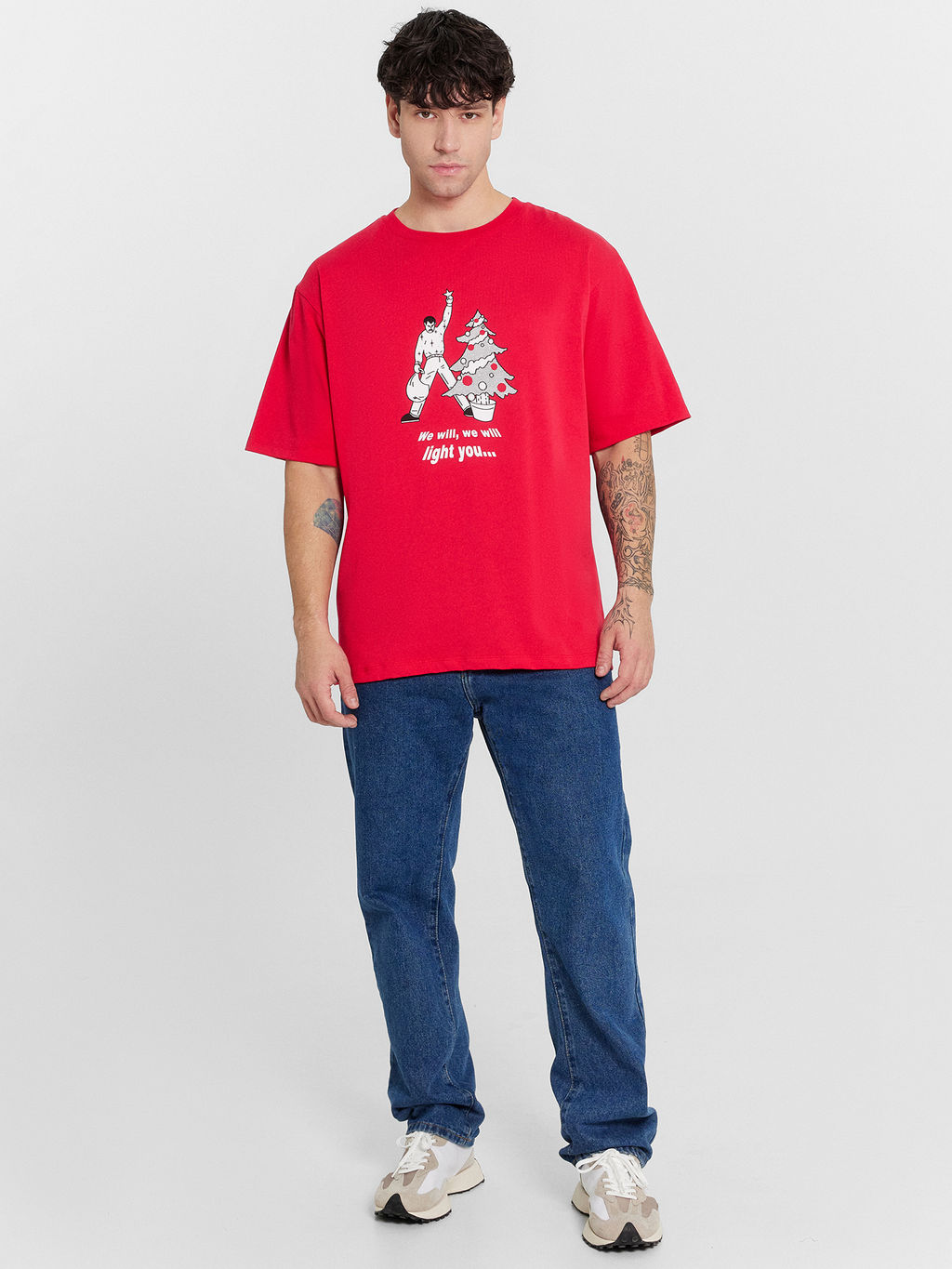Футболка мужская красная с принтом и надписью We will, we will light you китайский красный +печать 111772 - Mark formelle фото 4