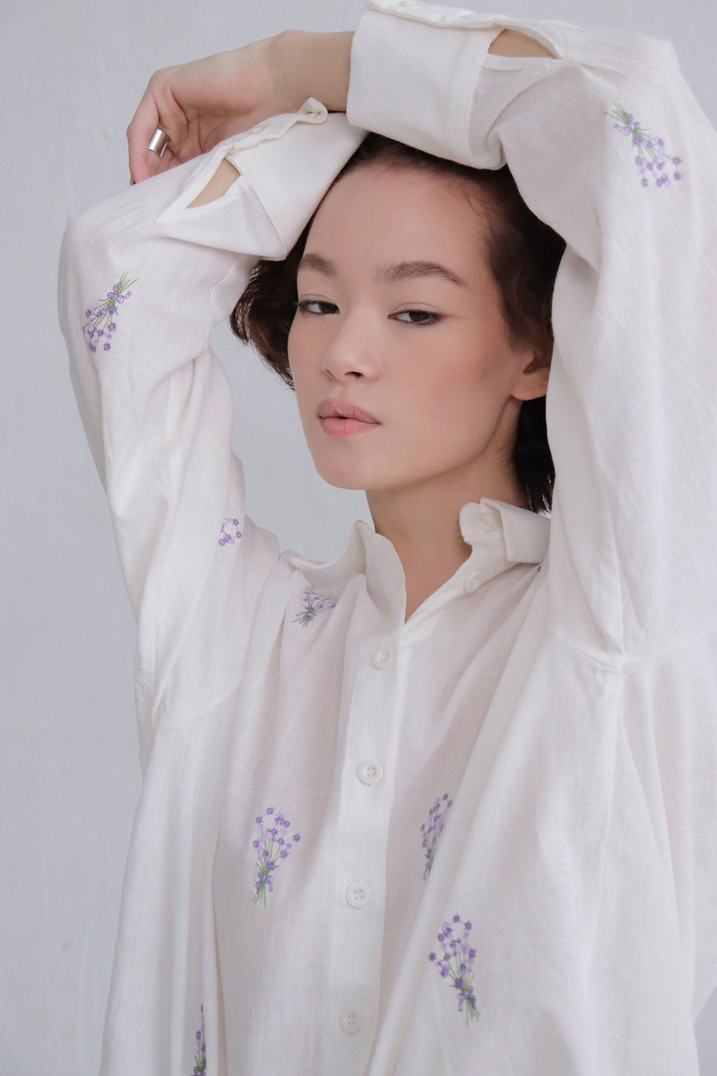 11307 Рубашка хлопковая белая с вышивкой - Martichelli фото 5