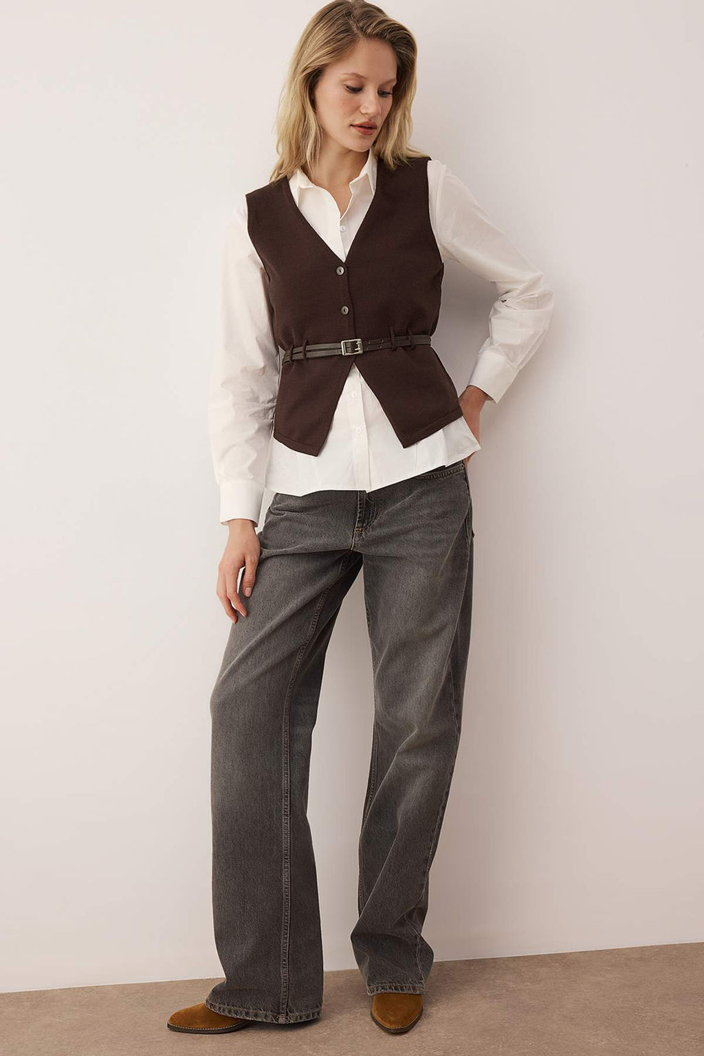 Limited Edition Kahverengi Premium Iplik/Ozel Iplik Triko Yelek TWOAW26YE00033