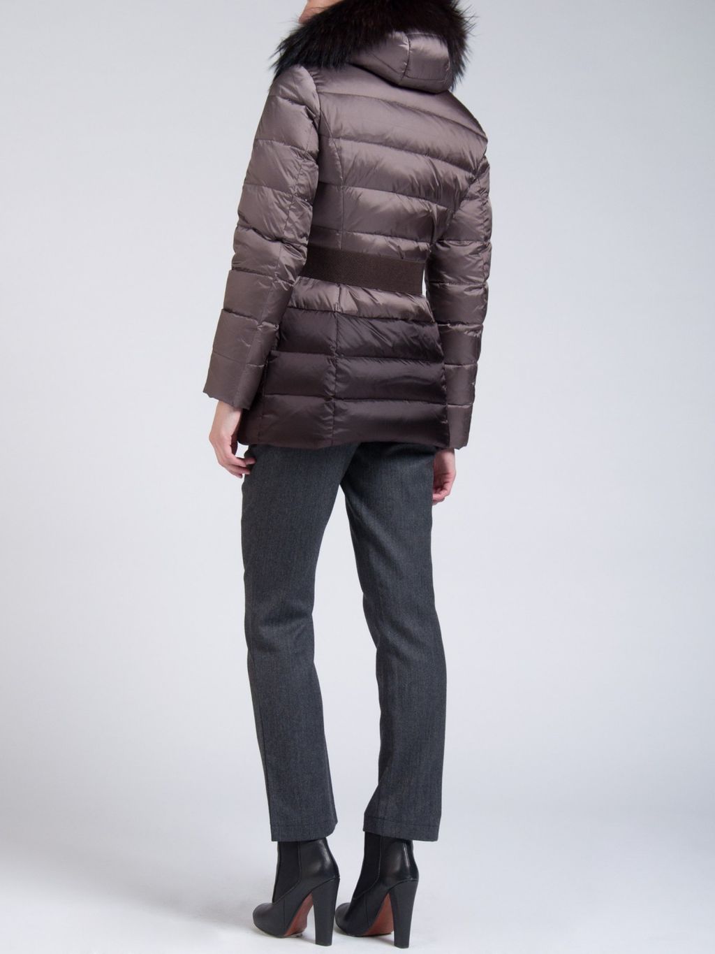 Куртка (пуховик