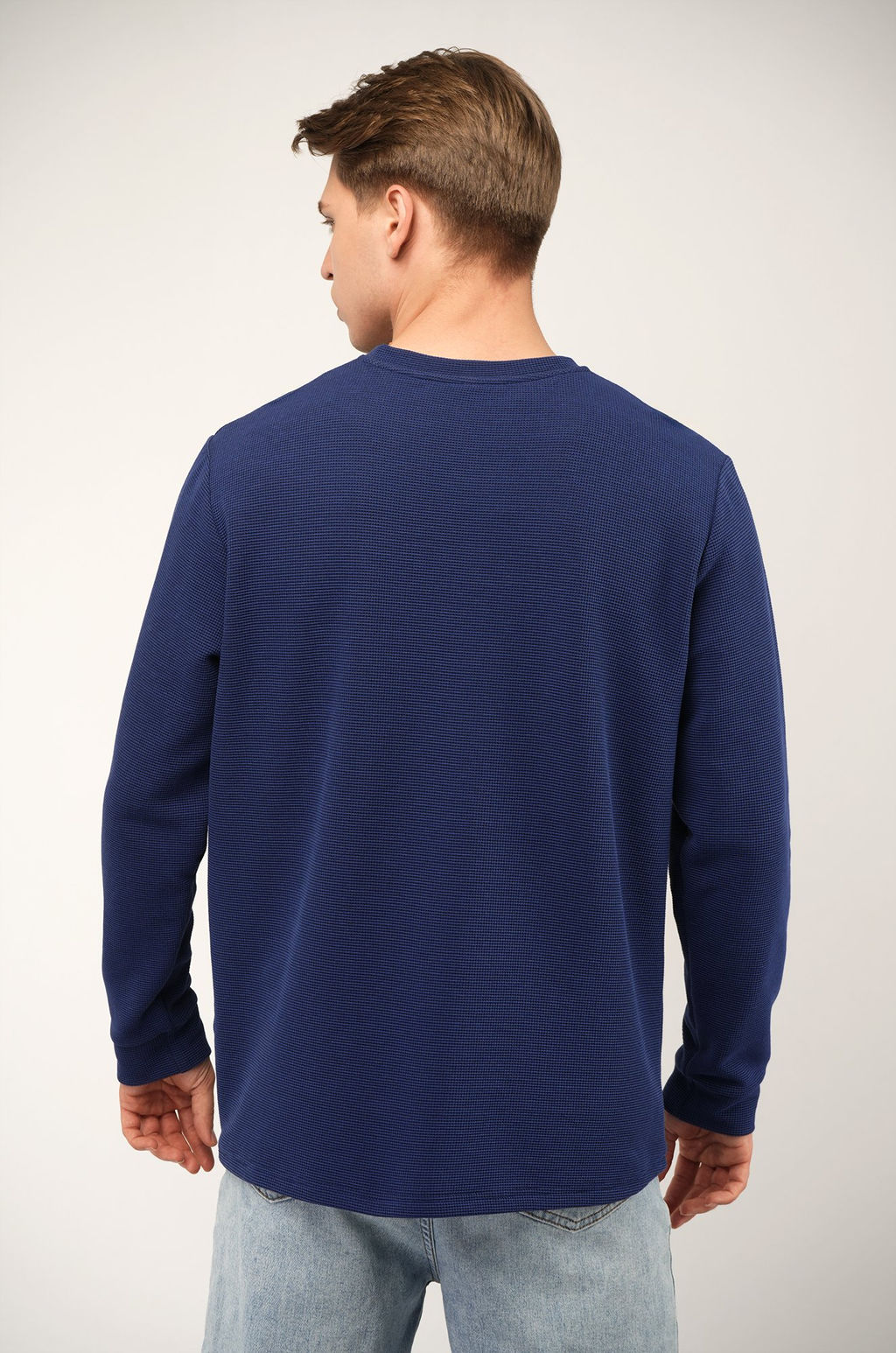 Мужской лонгслив на пуговицах Happyfox