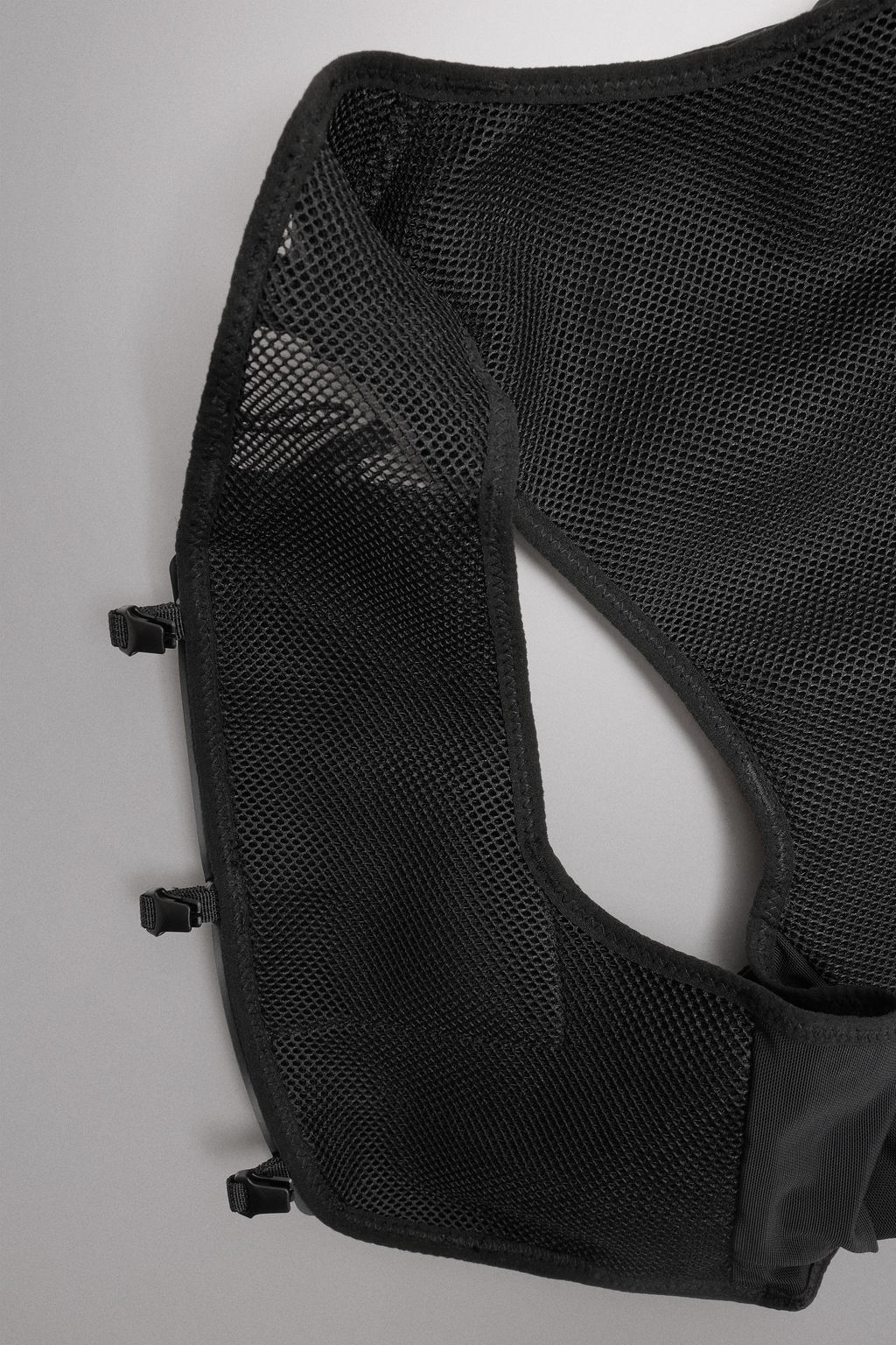TECHNICAL SPORTS GILET - Zara фото 8