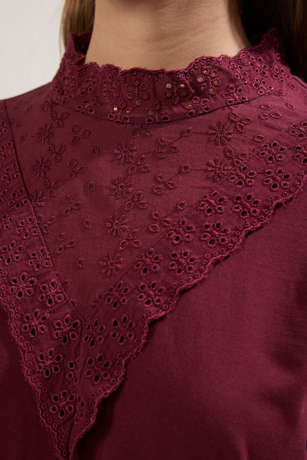 Bordo Brodeli Dik Yaka Basic Regular/Normal Kal?p Pamuklu Orme Bluz TWOSS23BZ00879