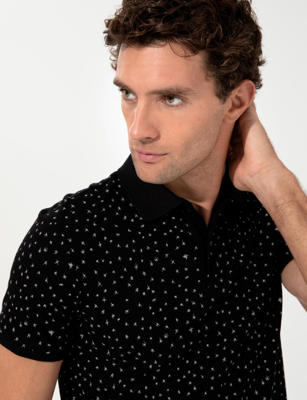 Футболка с воротником поло