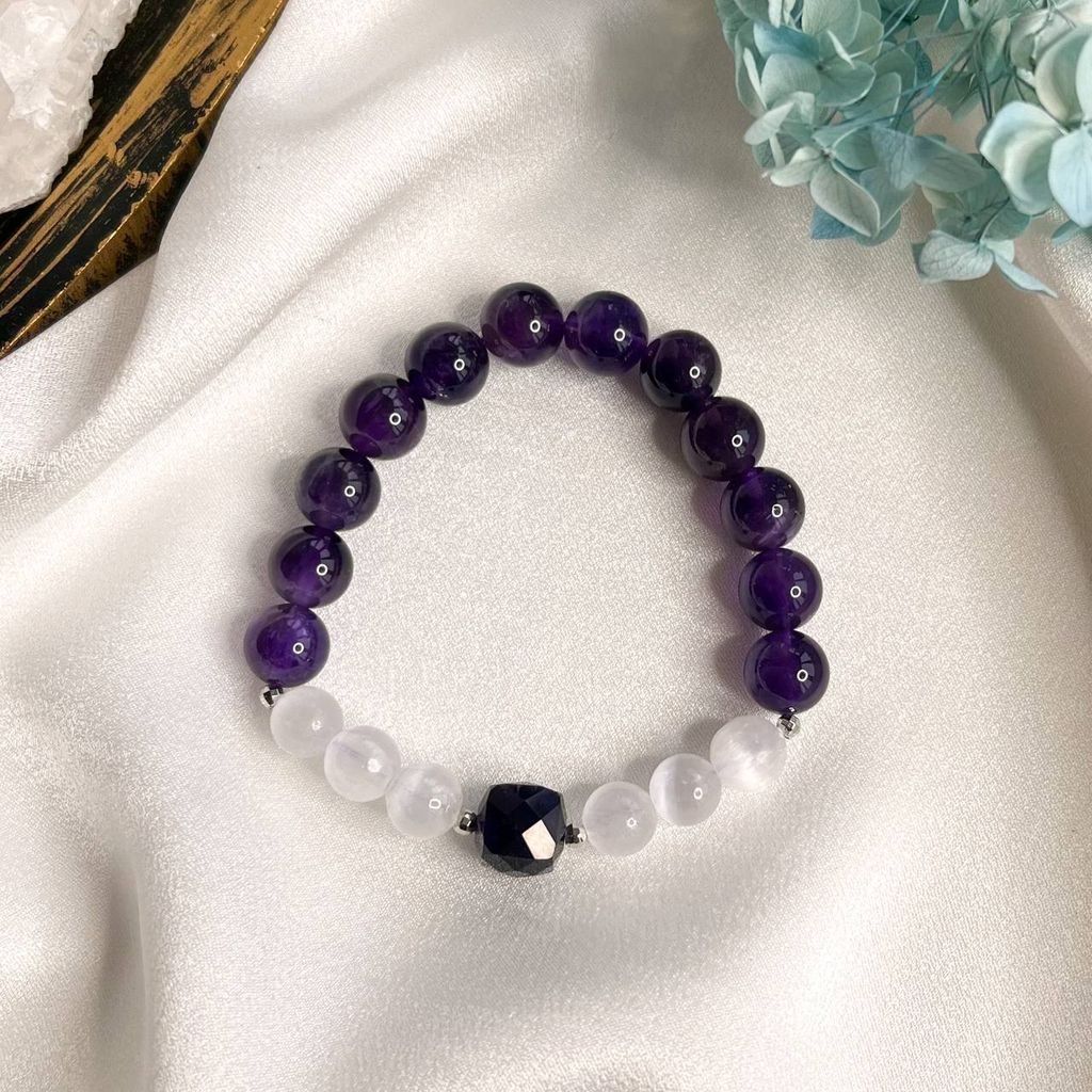 Браслет из Аметиста и Селенита - Радуга самоцветов фото 2