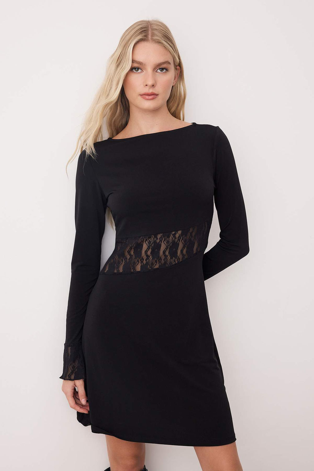 Siyah Dantel Detayl? Uzun Kollu K?sa/Mini Esnek Orme Elbise TWOAW26EL00221 - Trendyolmilla фото 2
