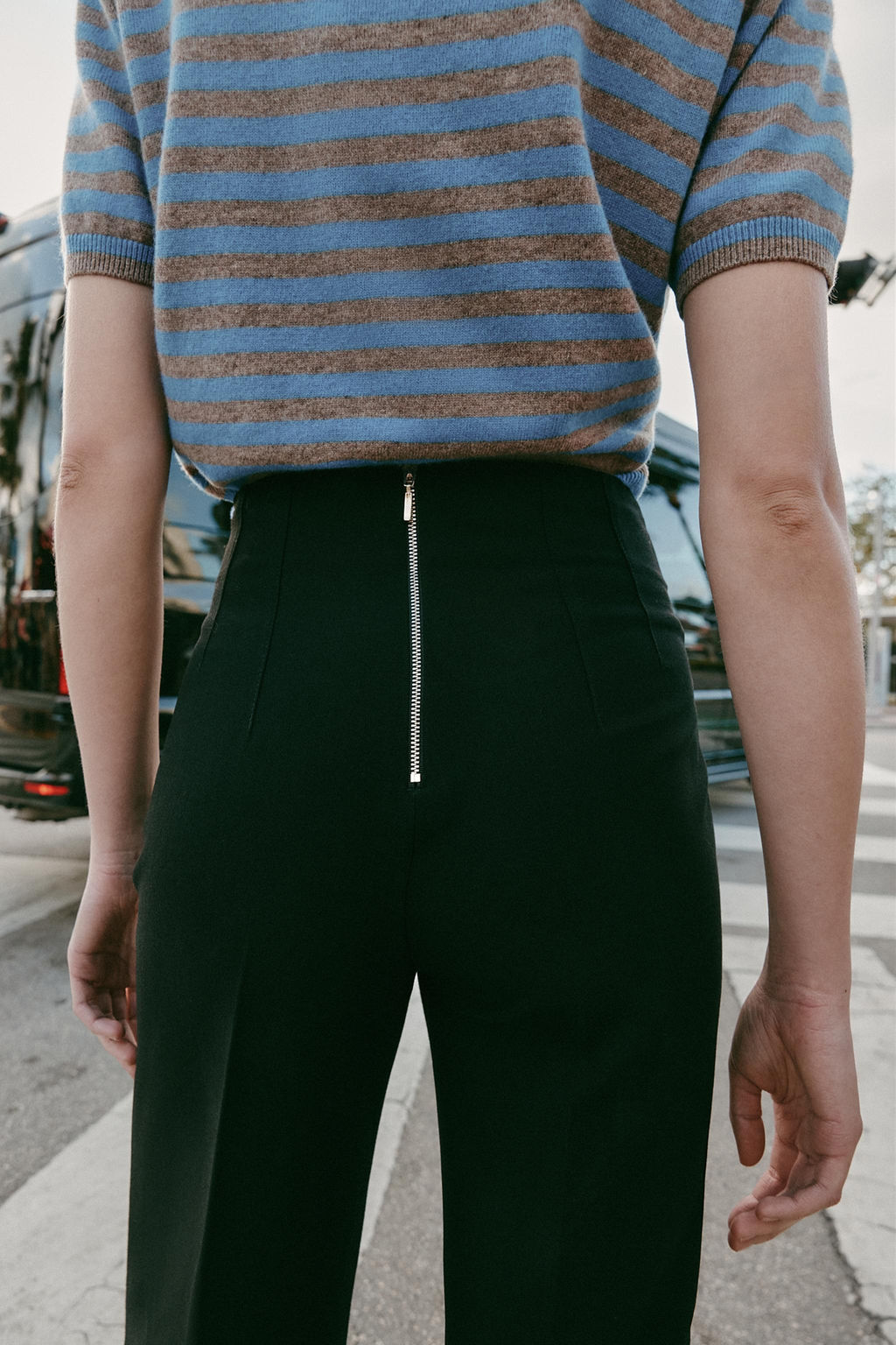 HIGH-WAIST TROUSERS - Zara фото 13